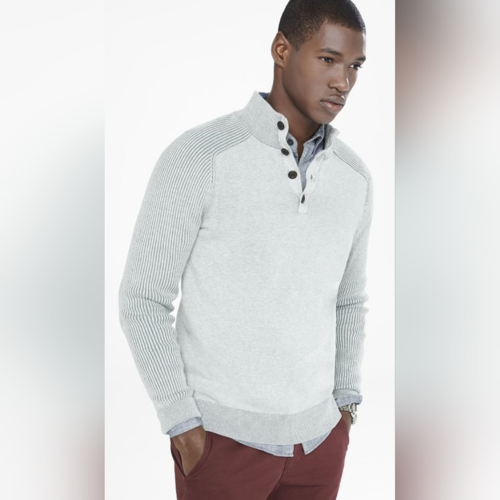 1A-024 NWT Express Mock Neck Sweater size XL